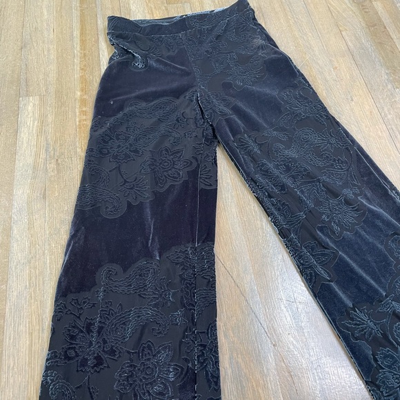 Velvet blue and black pants - Picture 3 of 5